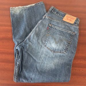 Vintage men’s 569 Levi’s mom jeans